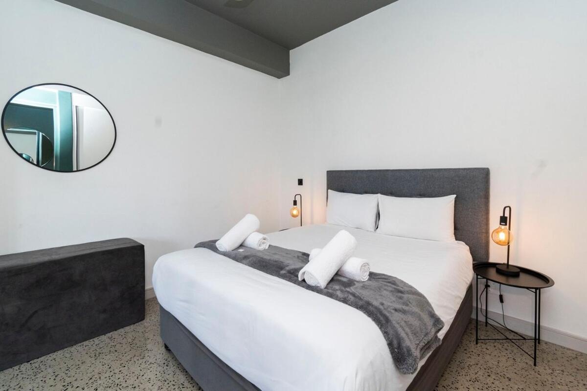 Near Waterfront, Rooftop Pool * Cape Town